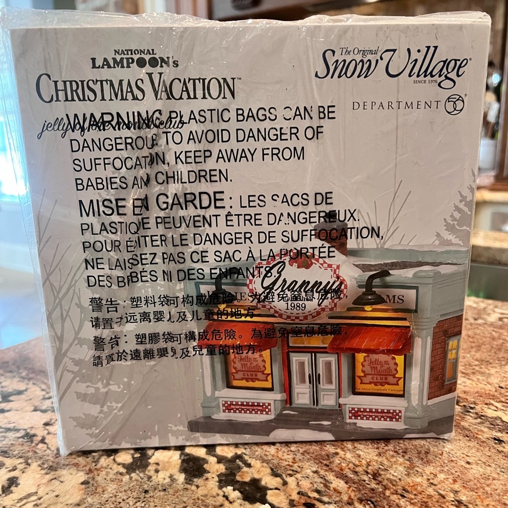 Department 56 Snow Village Christmas Vacation House